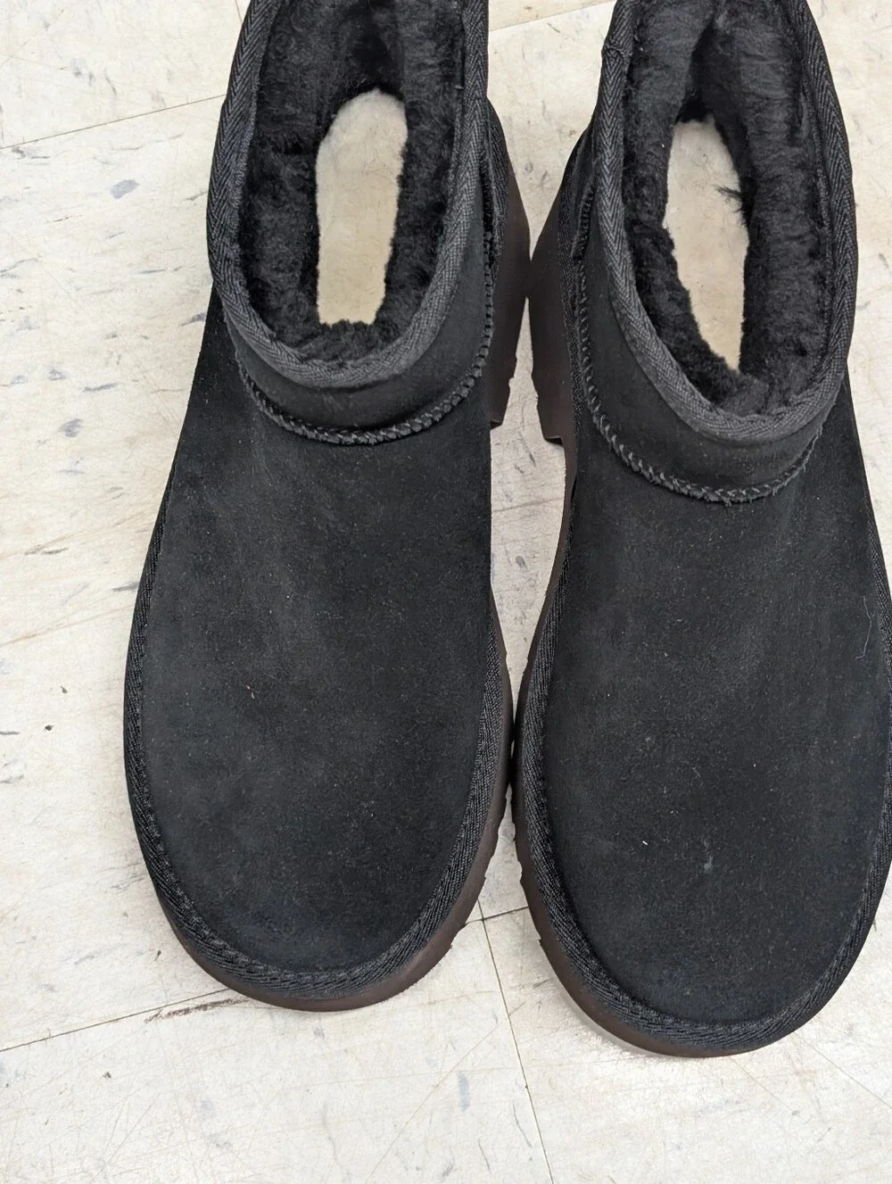 UGG Classic Ultra Mini New Heights Black Boots .. Size 10